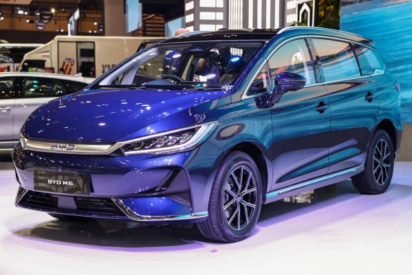 BYD M6 – LỰA CHỌN HOÀN MỸ CHO GIA ĐÌNH VÀ NHÓM BẠN